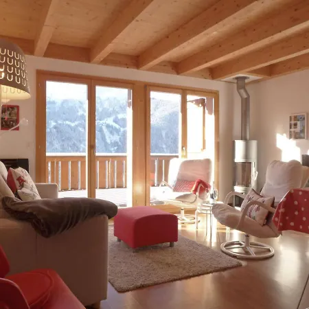 Racer's Retreat.2 Apartment