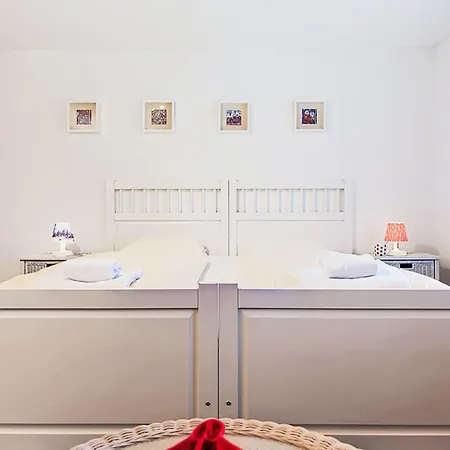 Racer's Retreat Apt-12 By Interhome Lejlighed