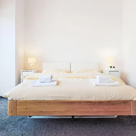 Racer's Retreat Apt-12 By Interhome *